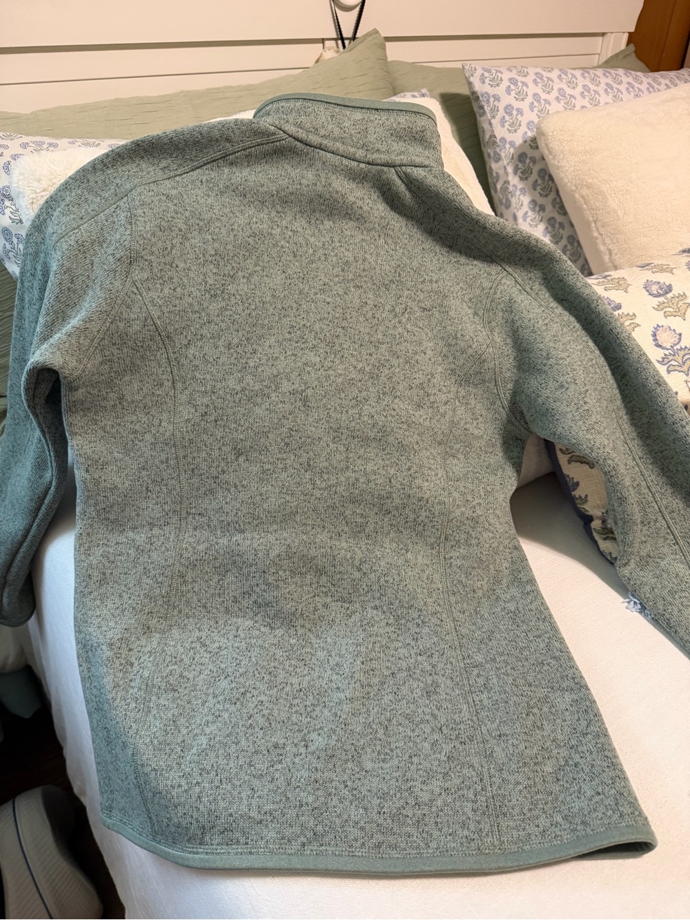 Patagonia Womans Better Sweater size medium in a Sage Green ๐ - Picture 3 of 8